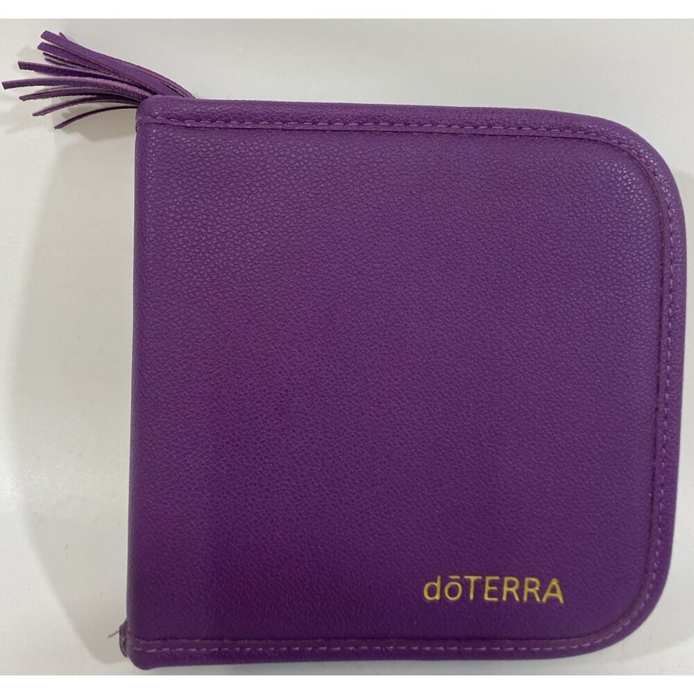 doTERRA Purple Feux Pebbled Leather Carrying Case, Zippered Tassel‎ New